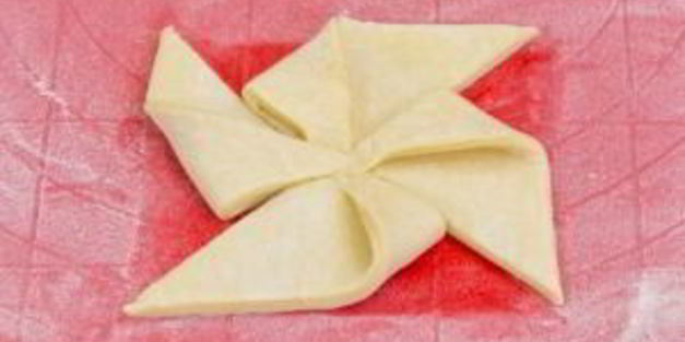 слойки с абрикосами