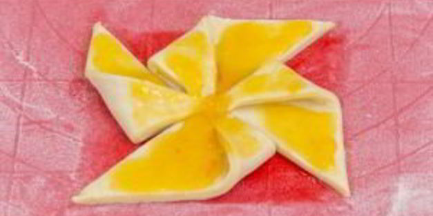 слойки с абрикосами