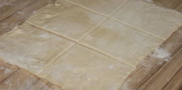 слойки с капустой и яйцом