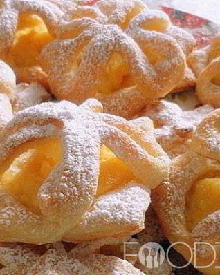 Слойки с кремом