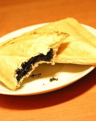 Слойки с маком в бутерброднице