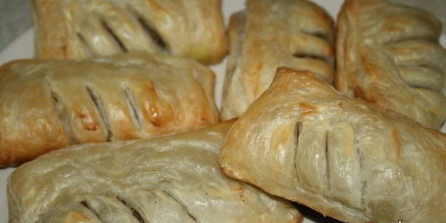 слойки с мясной начинкой