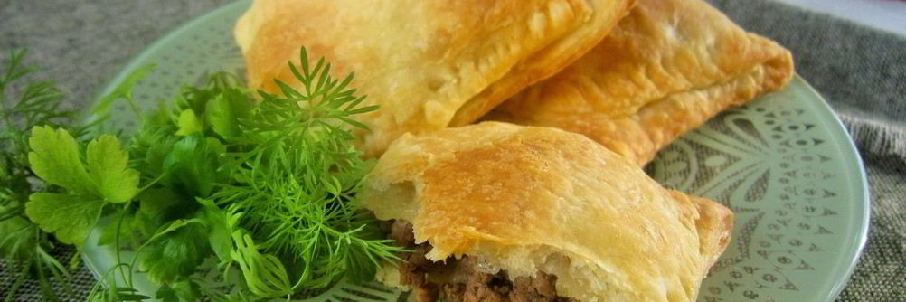 Слойки с мясом