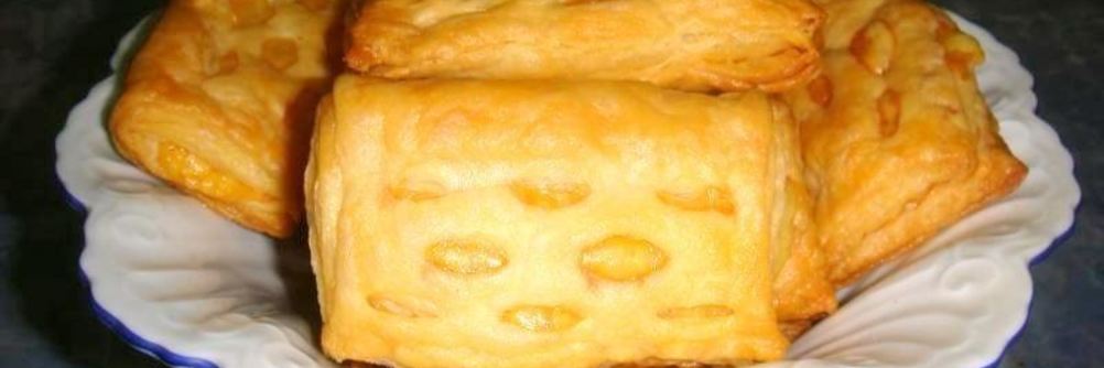 Слойки с сыром из слоеного теста