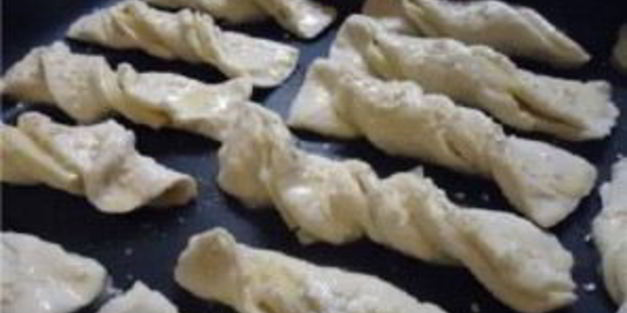 слойки с сыром