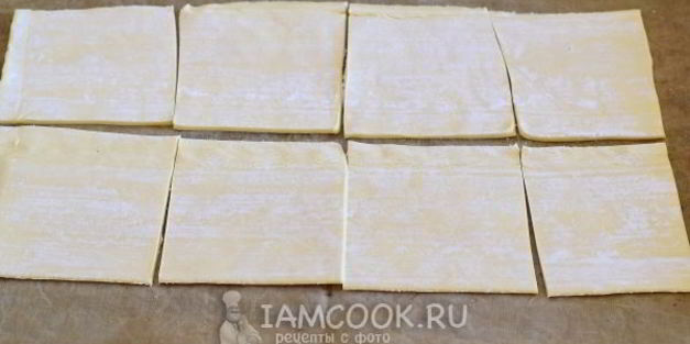 слойки с вареньем из слоеного теста