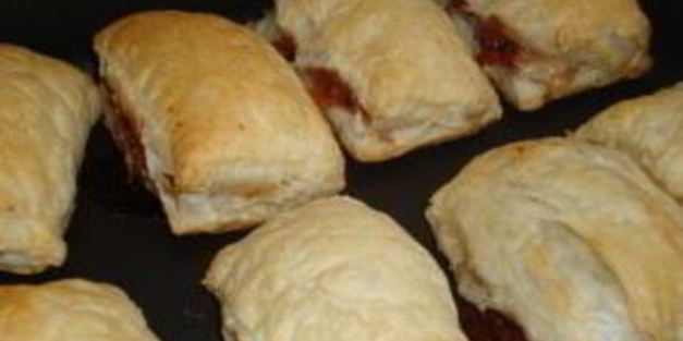 слойки с яблоками из слоеного теста