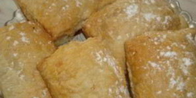 слойки с яблоками из слоеного теста