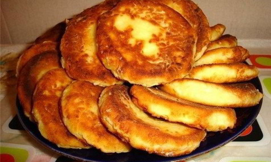 Рецепт аппетитные творожные сырники к завтраку