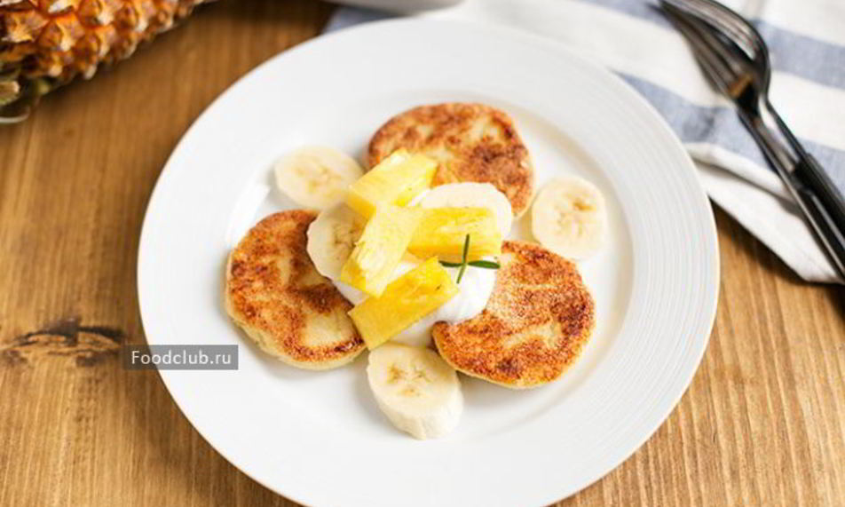 Рецепт банановые сырники с ананасами