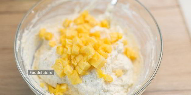 банановые сырники с ананасами