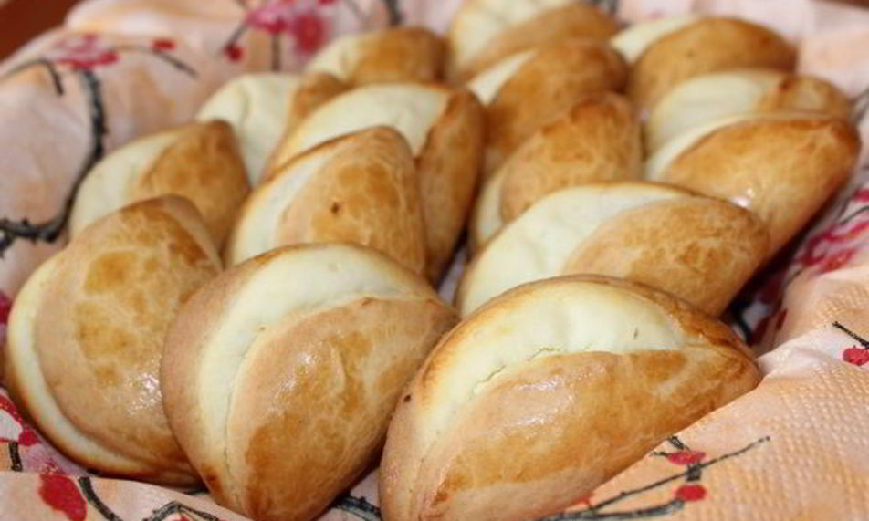 Рецепт домашние сочни с творогом к чаю