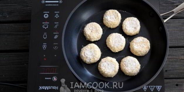 пышные сырники на сковороде