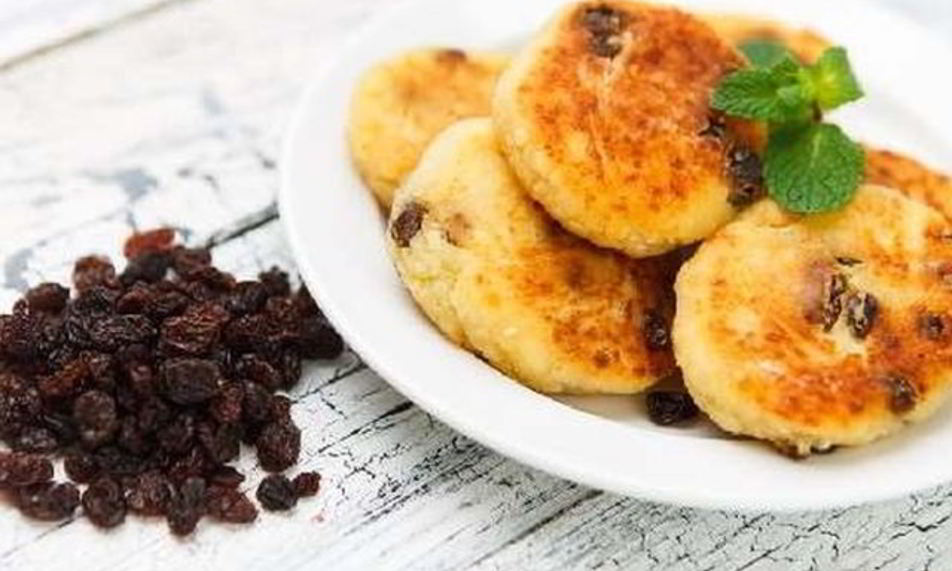 Рецепт сырники с изюмом