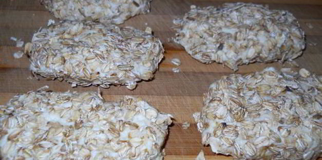 сырники с шоколадом в овсяных хлопьях