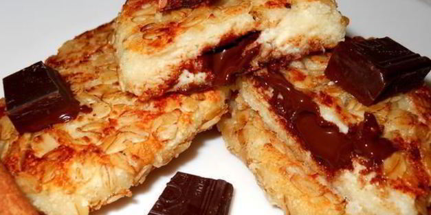 сырники с шоколадом в овсяных хлопьях