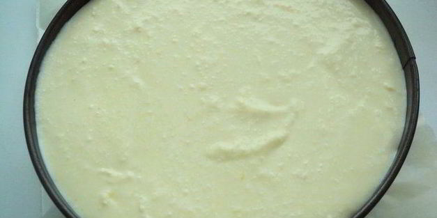 творожник с абрикосами и вишней