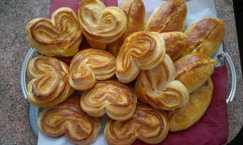 Рецепт дрожжевое тесто на пирожки и булочки