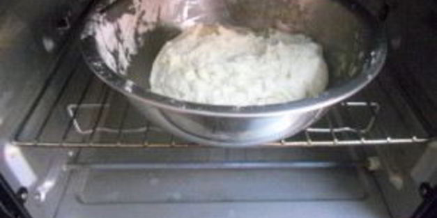 дрожжевое тесто на пиццу