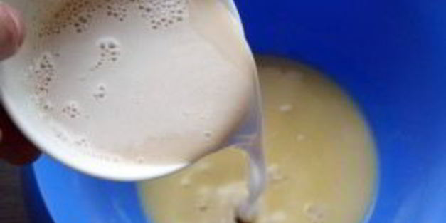 дрожжевое тесто с корицей