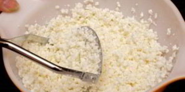 дрожжевое тесто с творогом