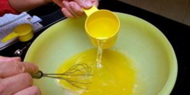 дрожжевое тесто с творогом