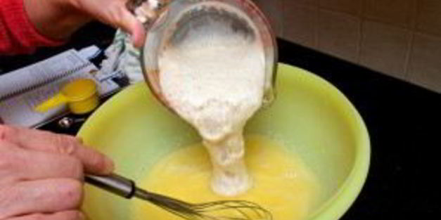 дрожжевое тесто с творогом