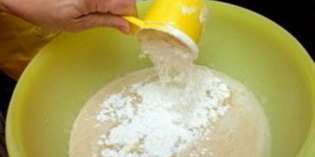 дрожжевое тесто с творогом