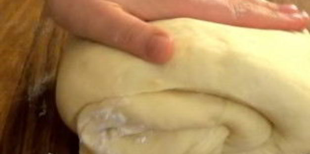 сдобное дрожжевое тесто на сметане