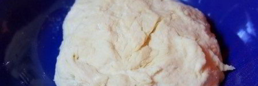 Тесто без дрожжей и яиц