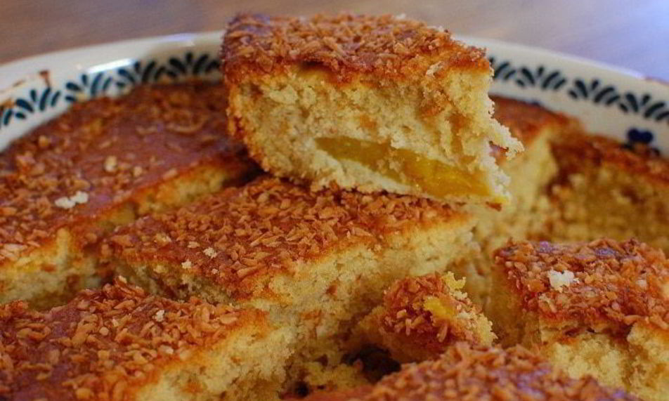 Рецепт бисквит с манго и кокосом