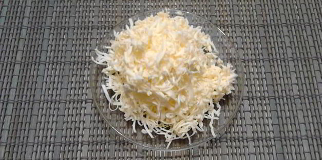 блинный торт с грибами и курицей