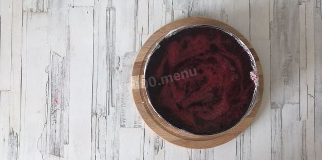 йогуртовый фисташковый торт с жимолостью