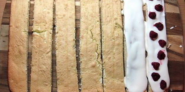 малиновый торт