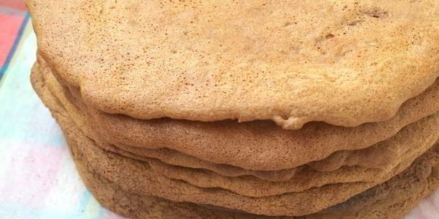 медовик с черносливом