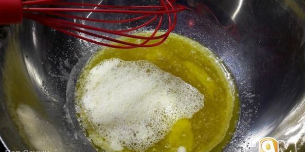 медовик с карамелью и клюквенным кули