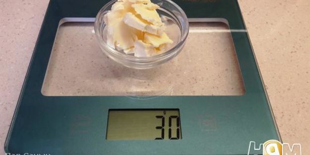 медовик с карамелью и клюквенным кули