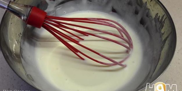 медовик с карамелью и клюквенным кули