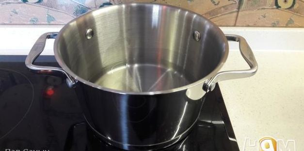 медовик с карамелью и клюквенным кули