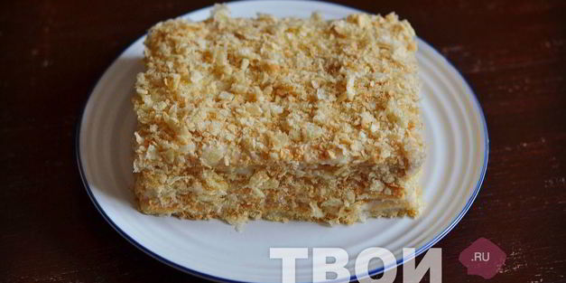 наполеон из слоеного теста