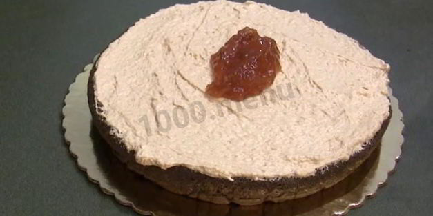 торт лебединое озеро с безе и взбитыми сливками