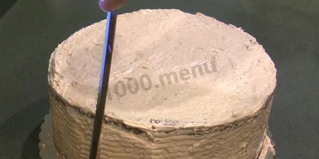 торт лебединое озеро с безе и взбитыми сливками