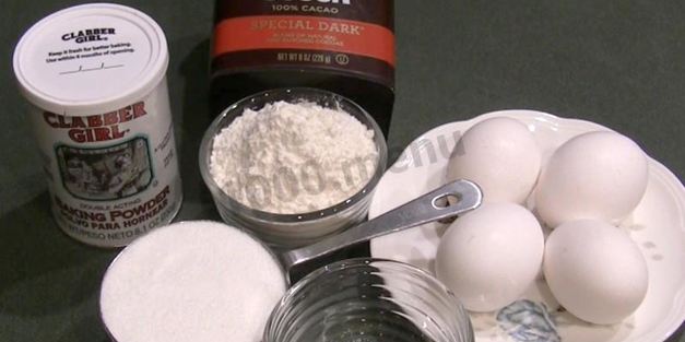 торт лебединое озеро с безе и взбитыми сливками