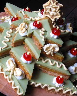 Торт Рождественская елка с апельсинами и миндалем