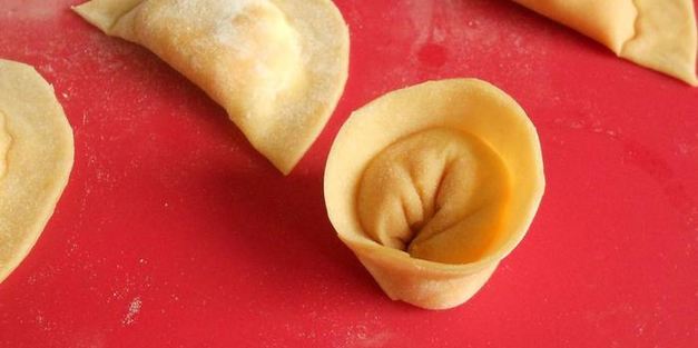 тортеллини с тыквой и кедровыми орешками