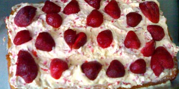 творожный торт с клубникой