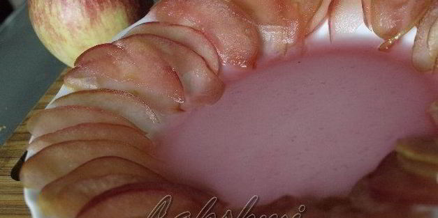 яблочный торт с карамелизированными хлопьями