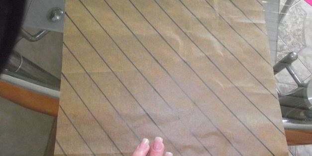 вишневый полосатый рулет