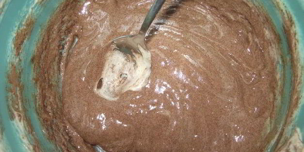 вишневый полосатый рулет