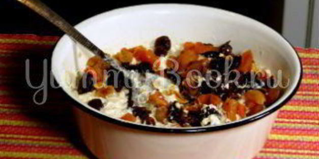 выпечка диетическая из геркулеса с творогом и сухофруктами